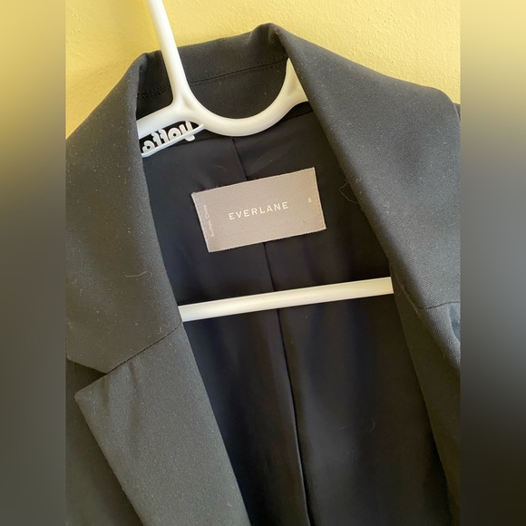 Everlane GoWeave Classic Black Blazer, size 8 - Picture 3 of 5